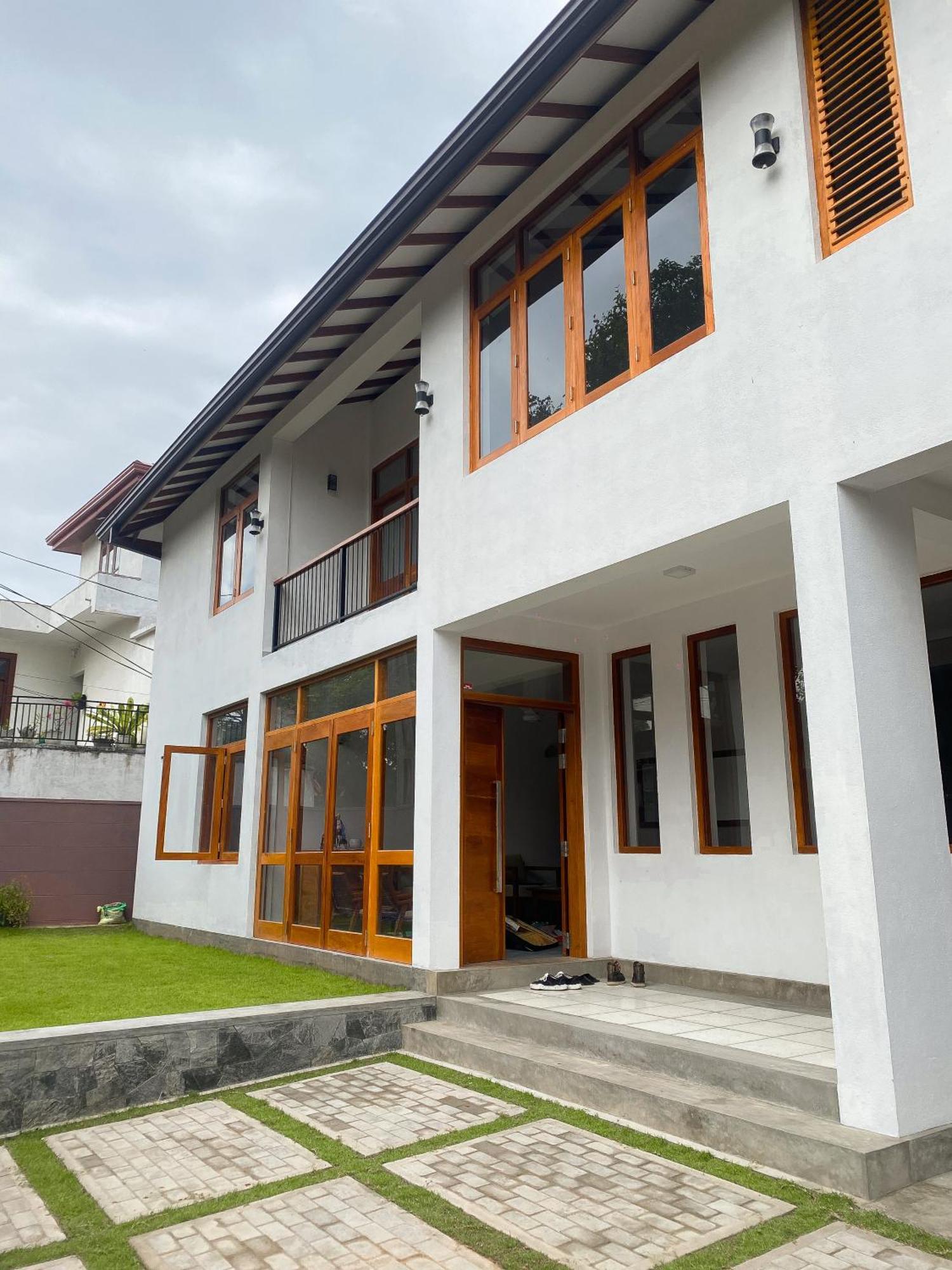 The Doctors Villa Ragama Exterior photo